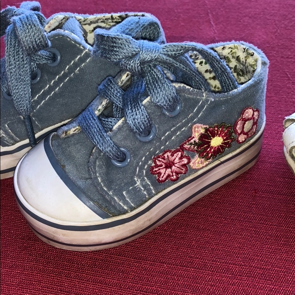Spring shoes - Picture 2 of 3